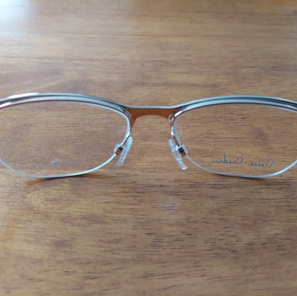 Pierre Cardin gold copper Woman eyeglasses. - Picture 6 of 16